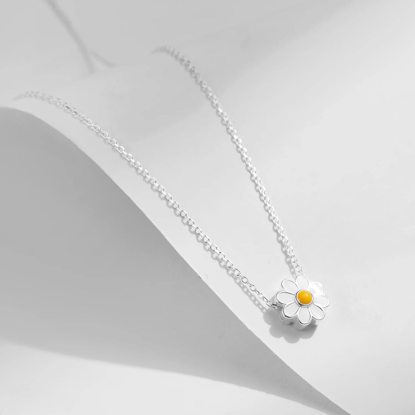 Daisy Necklace
